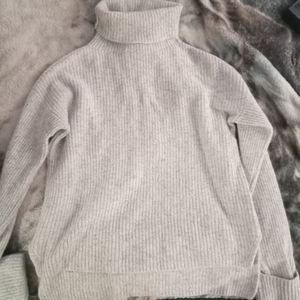 Ann Taylor Turtle neck